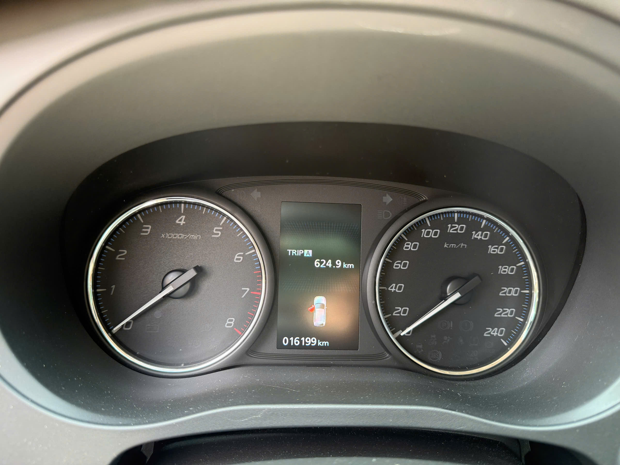 z7085560389115_fe2440889e10c6283cacc8c977db7476