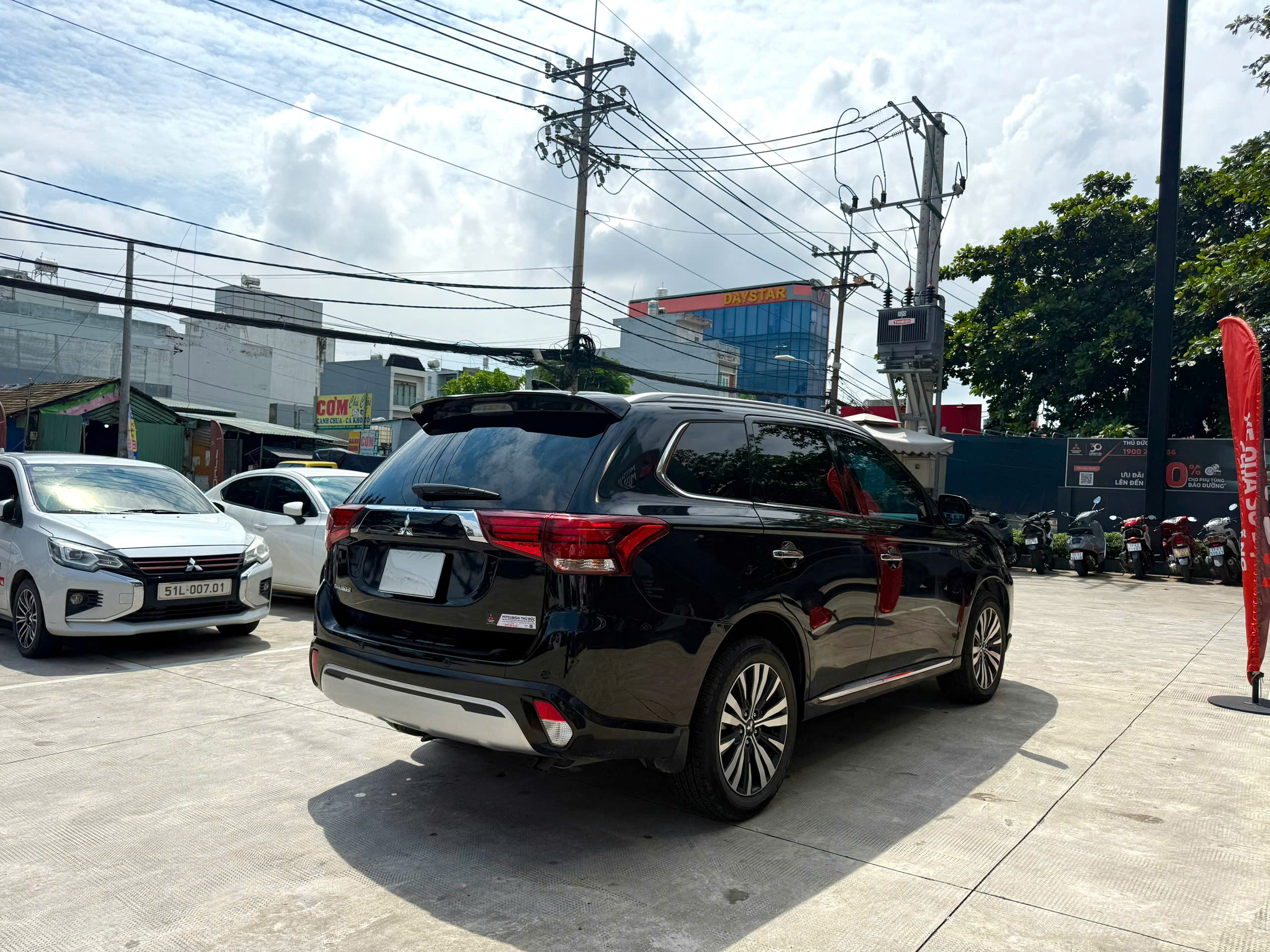 z7085560389117_80354697066b076c5d5a6f5838ba39d1