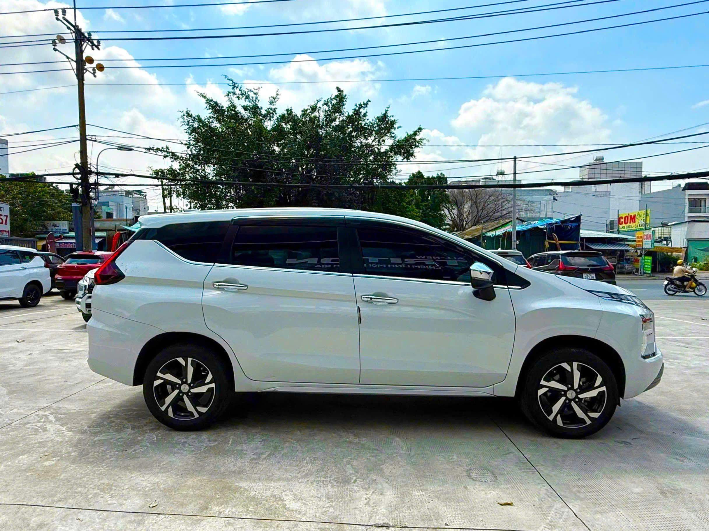 z7114801651366_43a3f2c87da25dd9c207340eeaa14dae