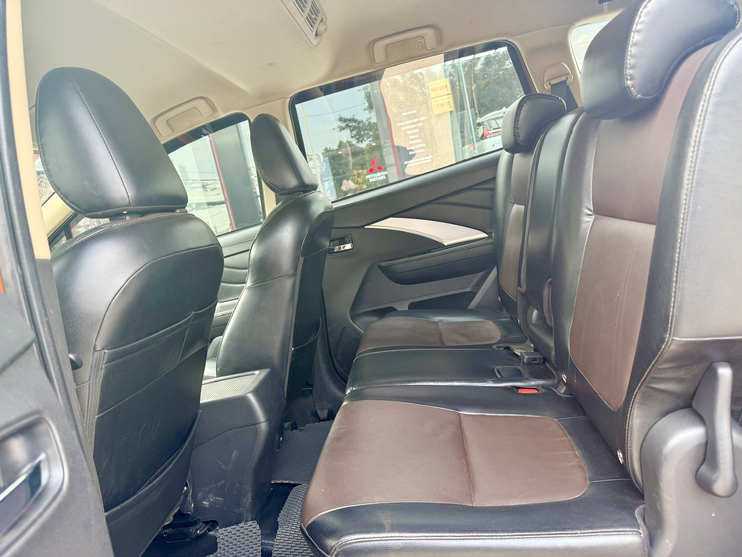 z7126414435584_af754b089d5a4cb70ec8cba8e8c4993a